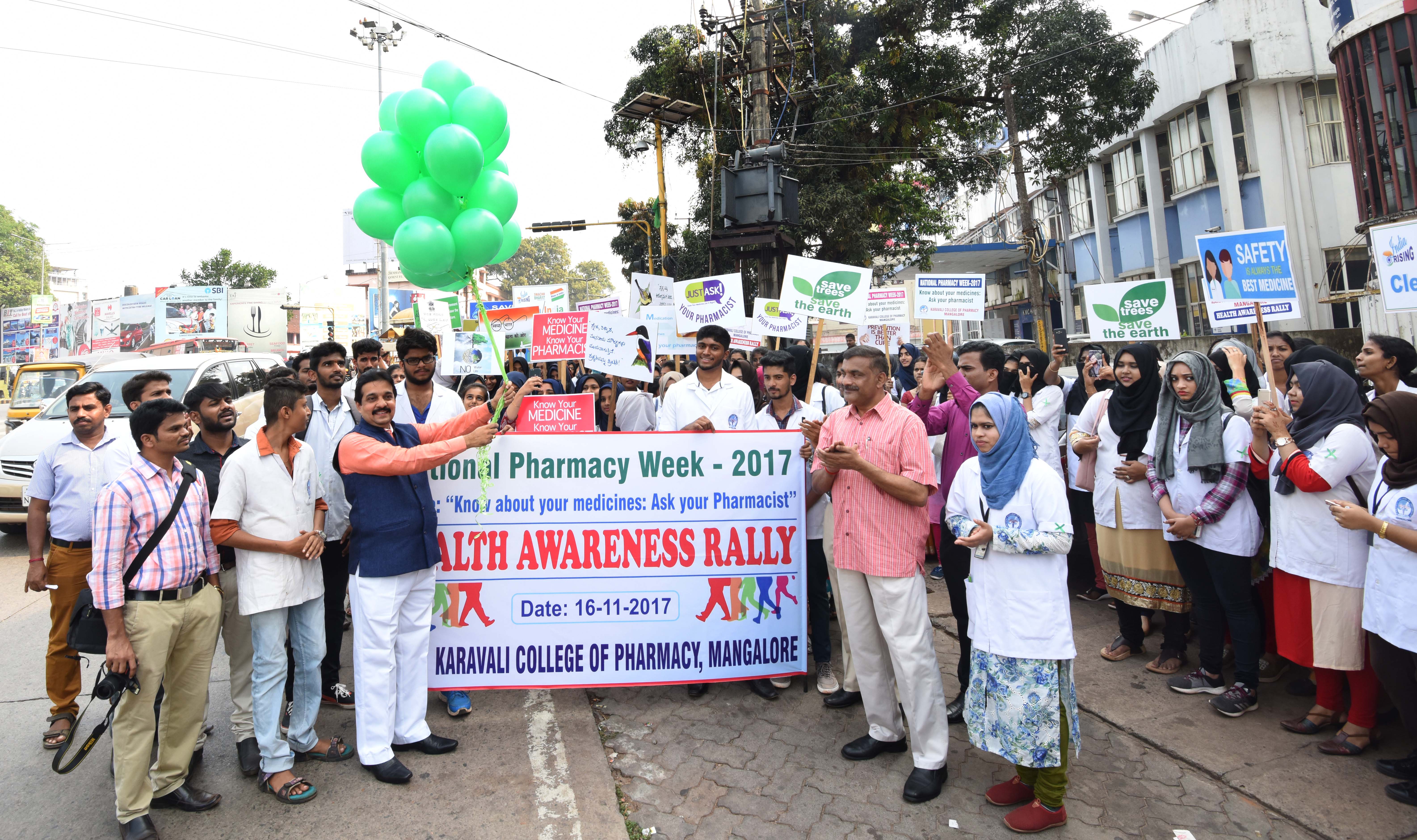 ಕರಾವಳಿ ಫಾರ್ಮಸಿ ಕಾಲೇಜು ವತಿಯಿಂದ ಆರೋಗ್ಯ ಜನಜಾಗೃತಿ ಜಾಥಾ